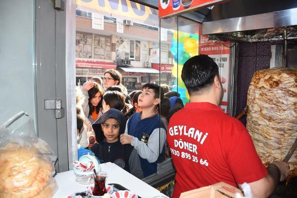 İzmirli dönerci, Sadettin Saran’a verdiği sözü tuttu