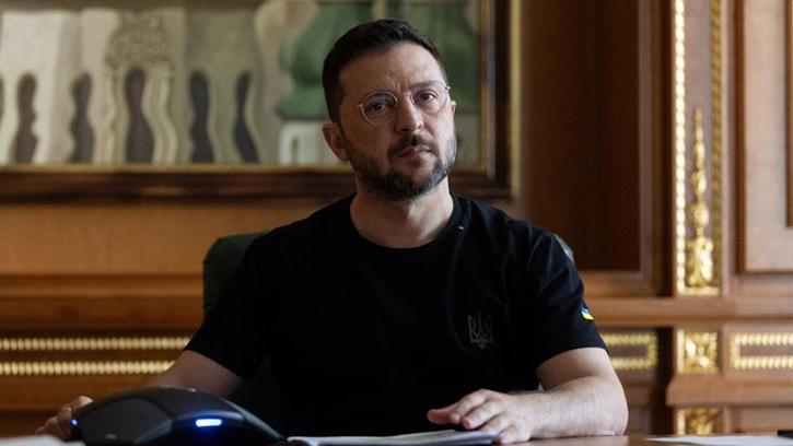 Zelenskiy: Gece boyunca Rusya’dan Ukrayna’ya yoğun hava saldırısı oldu