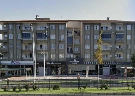Malatya’da depremde 32 kişinin öldüğü Kasapoğlu Apartmanı’nın davasında 5 sanığa ceza