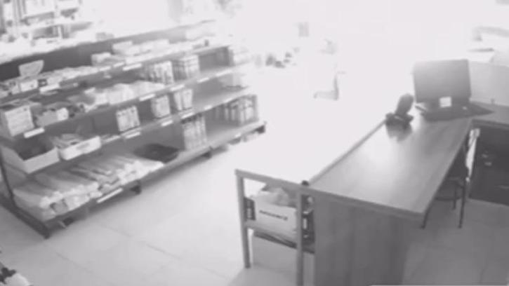 Şile'de oğlunun borcu için babasını tehdit edip iş yerine patlayıcı atan şüpheliler yakalandı