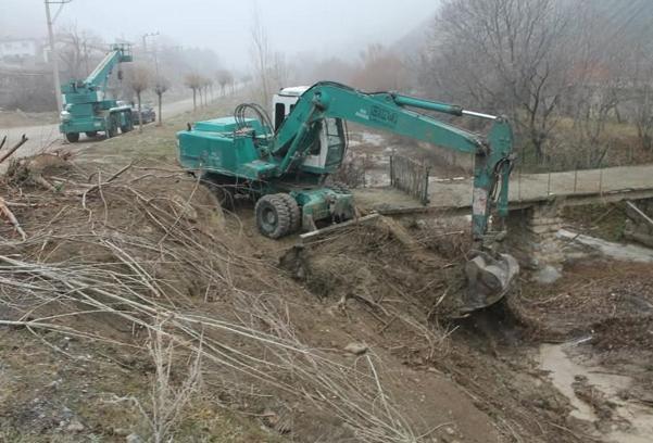Çay Deresi'nde temizlik çalışması