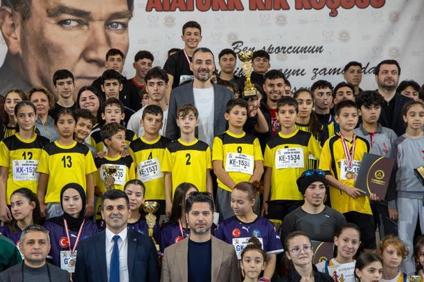 Manavgat'ta Atatürk Kır Koşusu