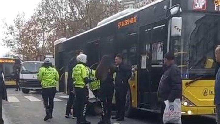 Fatih’te İETT otobüsünün çarptığı yaya ağır yaralandı