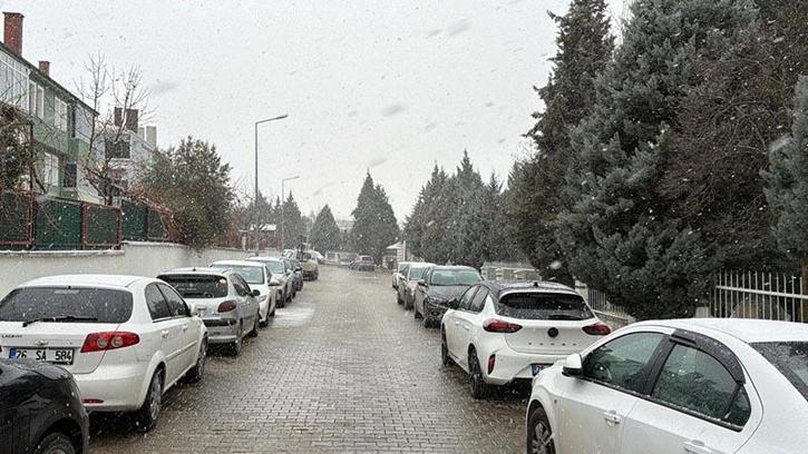 Eskişehir’de kar yağışı