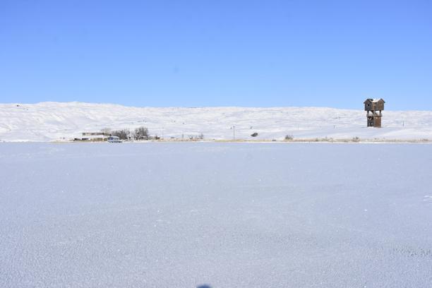 Sivas'ın en büyük gölü Tödürge, buz tuttu