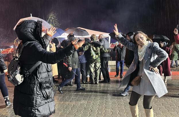 Bin yıllık Balkan geleneği 'Koleda', renkli görüntülerle kutlanıyor(2)