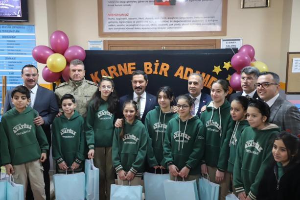 Hatay’da 374 bin 176 öğrenci karne aldı