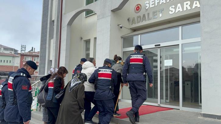 '65 yıl önce ölen kadının kimliğiyle dolandırıcılık' iddiasında 4 yakınına gözaltı