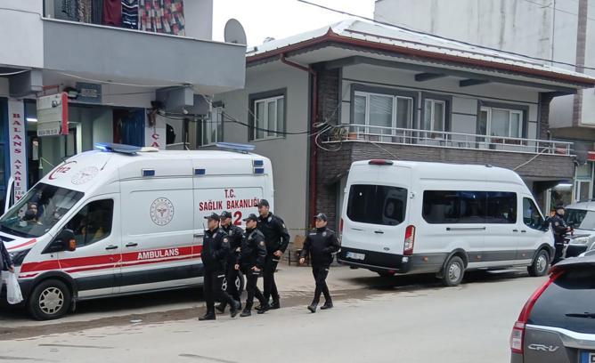 Sakarya’da emekli polis önce eşini, sonra emlakçıyı öldürdü