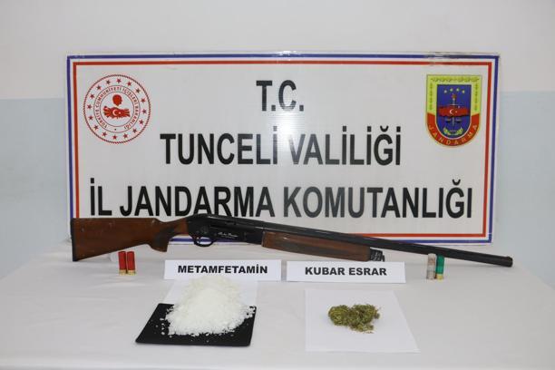 Tunceli’de uyuşturucu satıcılarına operasyon : 4 tutuklama