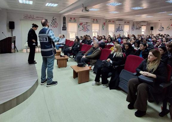 Uzunköprü’de öğretmenler ‘UYUMA projesi’ hakkında bilgilendirildi