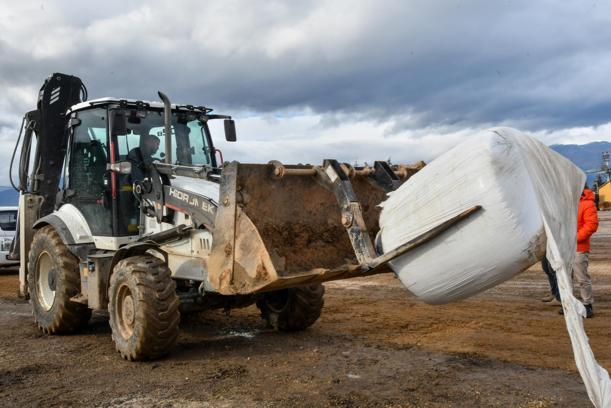 Bursa Büyükşehir Belediyesi’nden hayvan yetiştiricilerine yem desteği