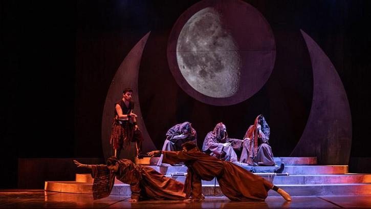 Çağdaş operanın iki yeni eseri 'Tehlikeli Oyun' ve 'Deli Dumrul'un dünya prömiyeri yapıldı