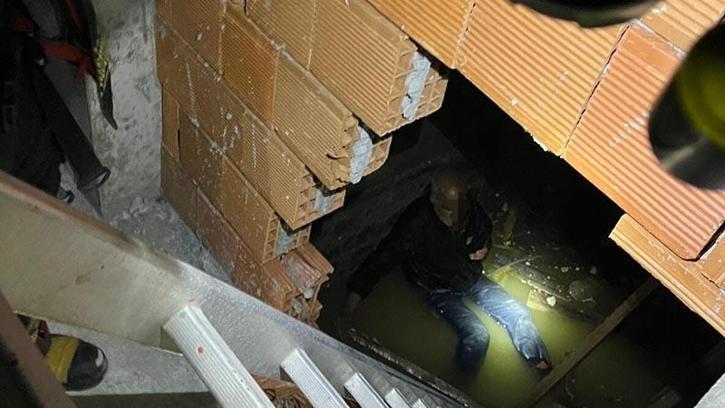 Balıkesir’de asansör boşluğuna düşen kişi kurtarıldı; o anlar kamerada