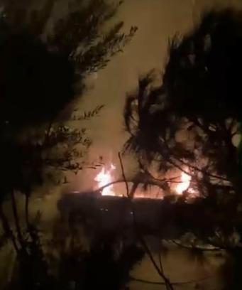 Çanakkale'de otomobil alev aldı