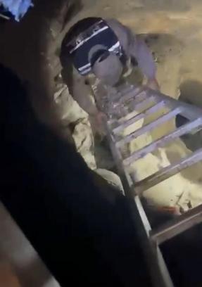 Evinin bahçesinde kaçak kazı yapan şüpheli yakalandı