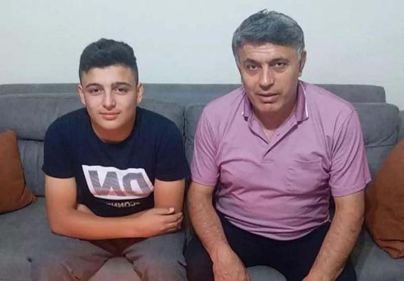 Minibüsle çarpışan kamyonetin sürücüsü ile oğlu öldü