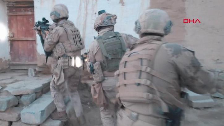 İçişleri Bakanlığı: Van ve Hakkari’de düzenlenen operasyonlarda 406 kilo uyuşturucu madde ele geçirildi