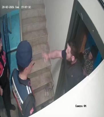 İkra bebek ile babasının darbedildiği olaya ilişkin yeni görüntüler ortaya çıktı