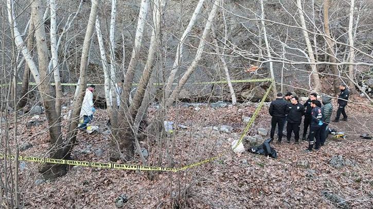 Batman'da dere kenarında erkek cesedi bulundu