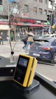 İstanbul- Maltepe'de trafikte kavga: gözaltına alınan 3 kişiye 540 bin lira ceza