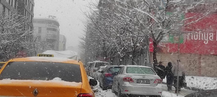 Van'da 216 mahalle ve mezra yolu ulaşıma kapandı