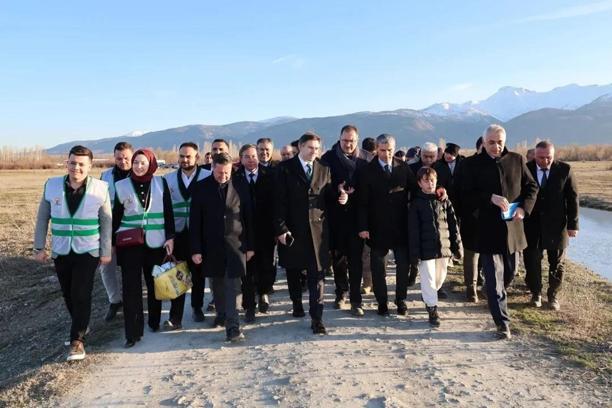 Eber Gölü'nde inceleme