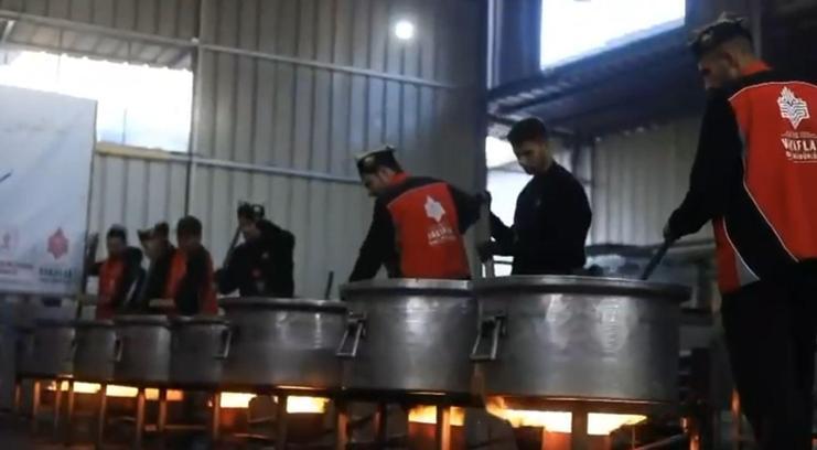 Gazze'de günlük 10 bin kişilik iftar yemeği ihtiyaç sahiplerine ulaştırılıyor