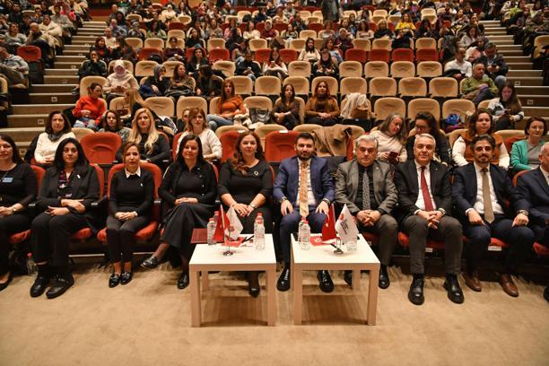 Uzmanlar uyardı: 'Siber zorbalık çocukların odasına kadar girdi'