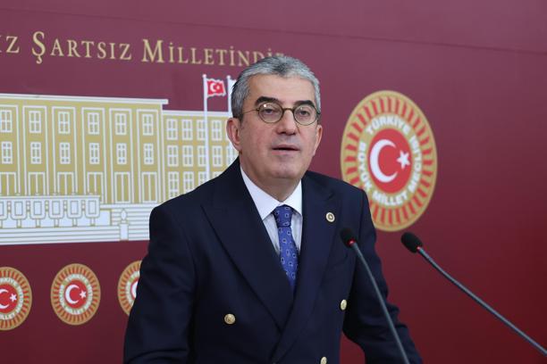CHP'li Günaydın: İktidar, emekliye ikramiye farkı vermemeyi müjde olarak anlatabiliyor