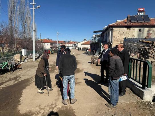 Kaymakam Yosunkaya'dan evi yanan kadına ziyaret