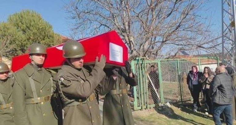 Uzman Çavuş Murat Arslan, son yolculuğuna uğurlandı