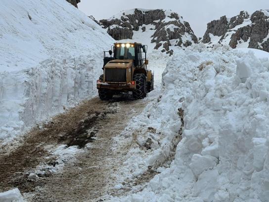 Van ve Hakkari’de 121 yerleşim yeri ulaşıma kapandı