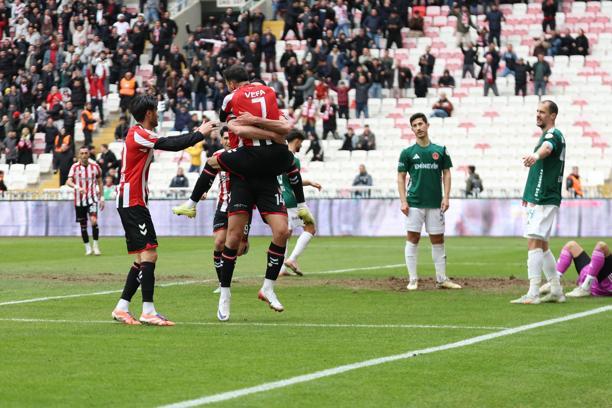 Özbelsan Sivasspor - Eminevim Ümraniyespor: 1-0