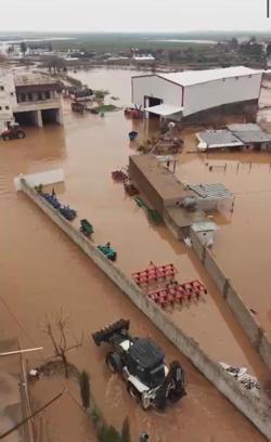 Mardin'de sağanak; su altındaki mahalle havadan görüntülendi