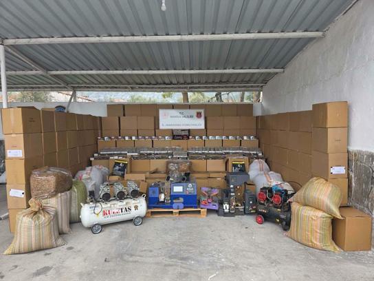 Manisa'da kaçak tütün operasyonu; 1 tutuklama