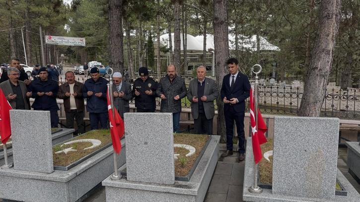 Şehit teğmen dualarla anıldı