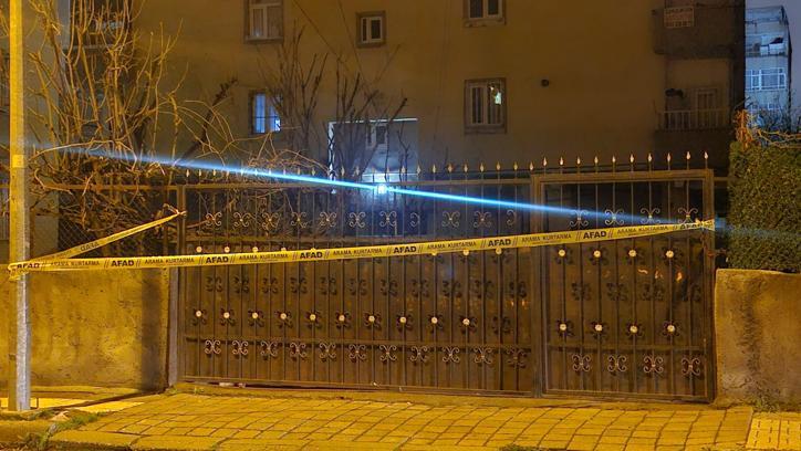 Diyarbakır’da kolonlarından ses gelen binadaki 51 kişi tahliye edildi