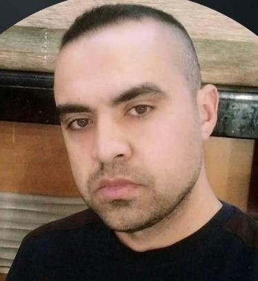 Kamyonetle çarpışan motosikletin sürücüsü öldü; kaza kamerada