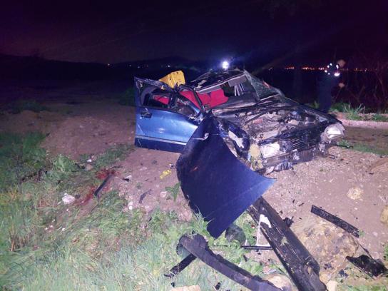 Manisa’da otomobil şarampole devrildi: 1 ölü, 1 yaralı