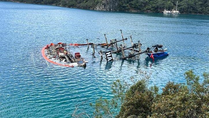 Batan teknenin çıkarılması için çalışma başlatıldı; yağ ve yakıt sızıntısına karşı bariyerli önlem