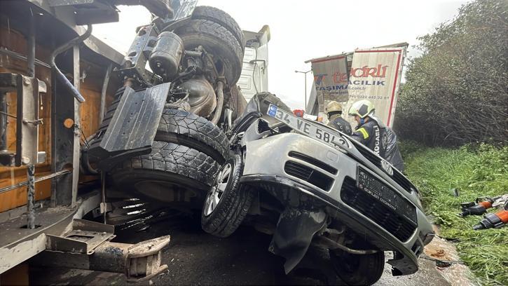 TEM’de 2 TIR, tanker ve otomobil çarpıştı: 2 ölü