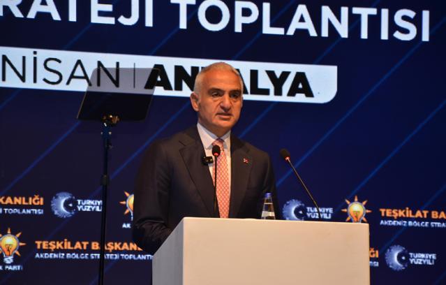 Bakan Ersoy: Artık her yıl kendini aşan ve yeni rekorlar kıran bir Türk turizmi var