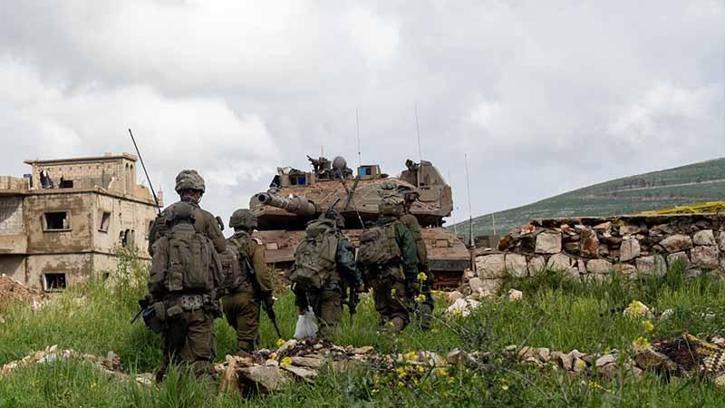 İsrail ordusu, Lübnan'da Hizbullah'a ait bina ve altyapıları imha ettiğini açıkladı