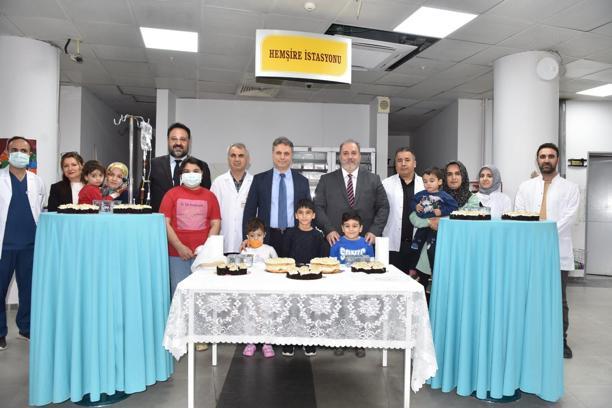 Dicle Üniversitesi Hastanesi’nde çocuk hastalar için moral etkinliği