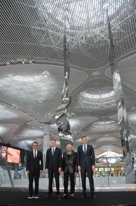 İstanbul Havalimanı’nda 37,7 metrelik heykelin açılışı yapıldı