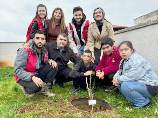 Özel eğitim öğrencileri fidan dikti