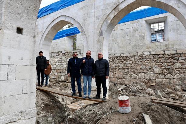 Sivas Ulu Cami'de restorasyon çalışmaları devam ediyor