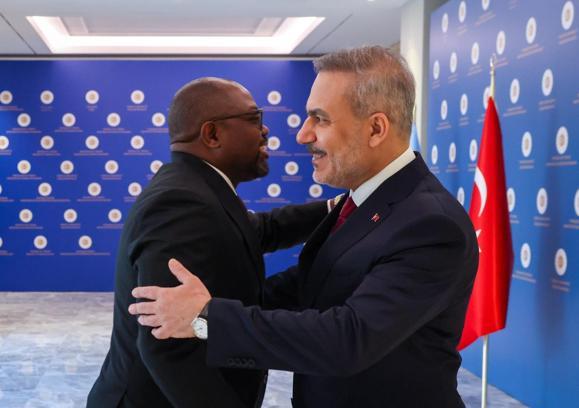 Bakan Fidan, Botsvana Uluslararası İlişkiler Bakanı ile bir araya geldi