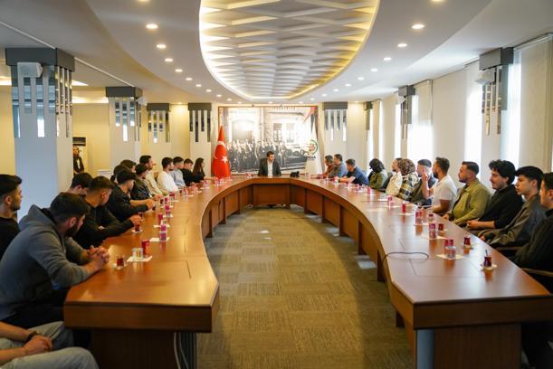 Başkan Karagöl yakın savunma eğitimi alan öğrencilerle buluştu